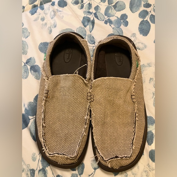 Sanuk Chiba Shoes - Picture 2 of 5